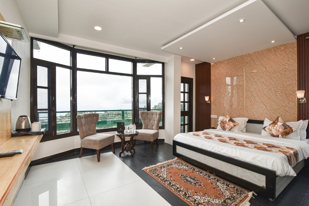 Hotel Hills Luxury Super Deluxe Room